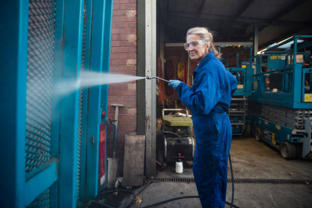 Best Window and Screen Pressure Cleaning in Logan Elm Village, OH